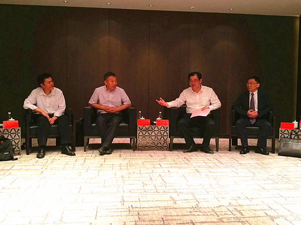 �����ھ��ٿ���޼�ר�ҽ�����̸...